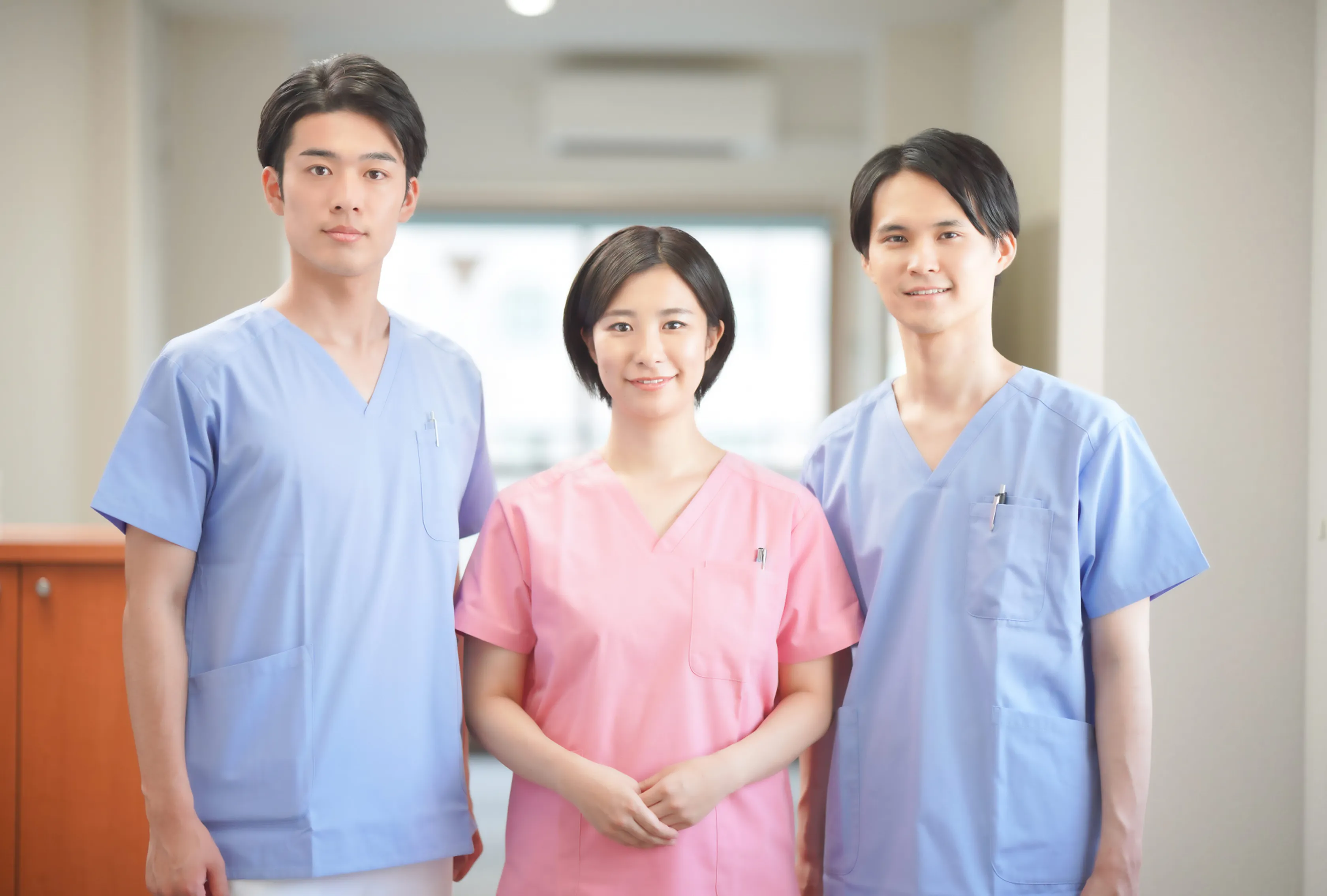 看護師の3人の写真